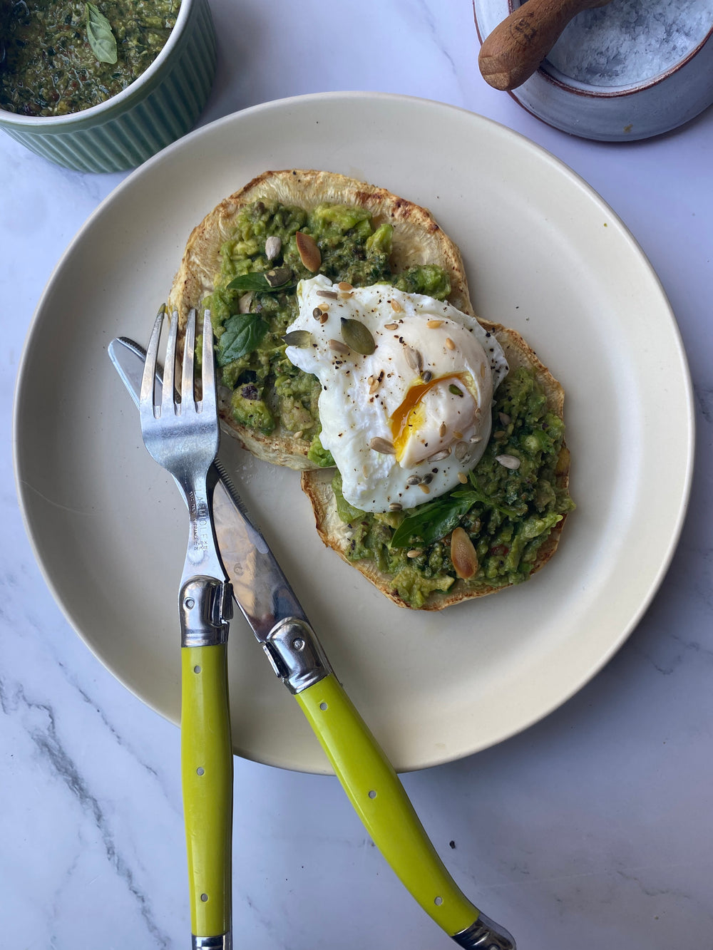 Celeriac Toast With Pesto Avocado And Poached Eggs