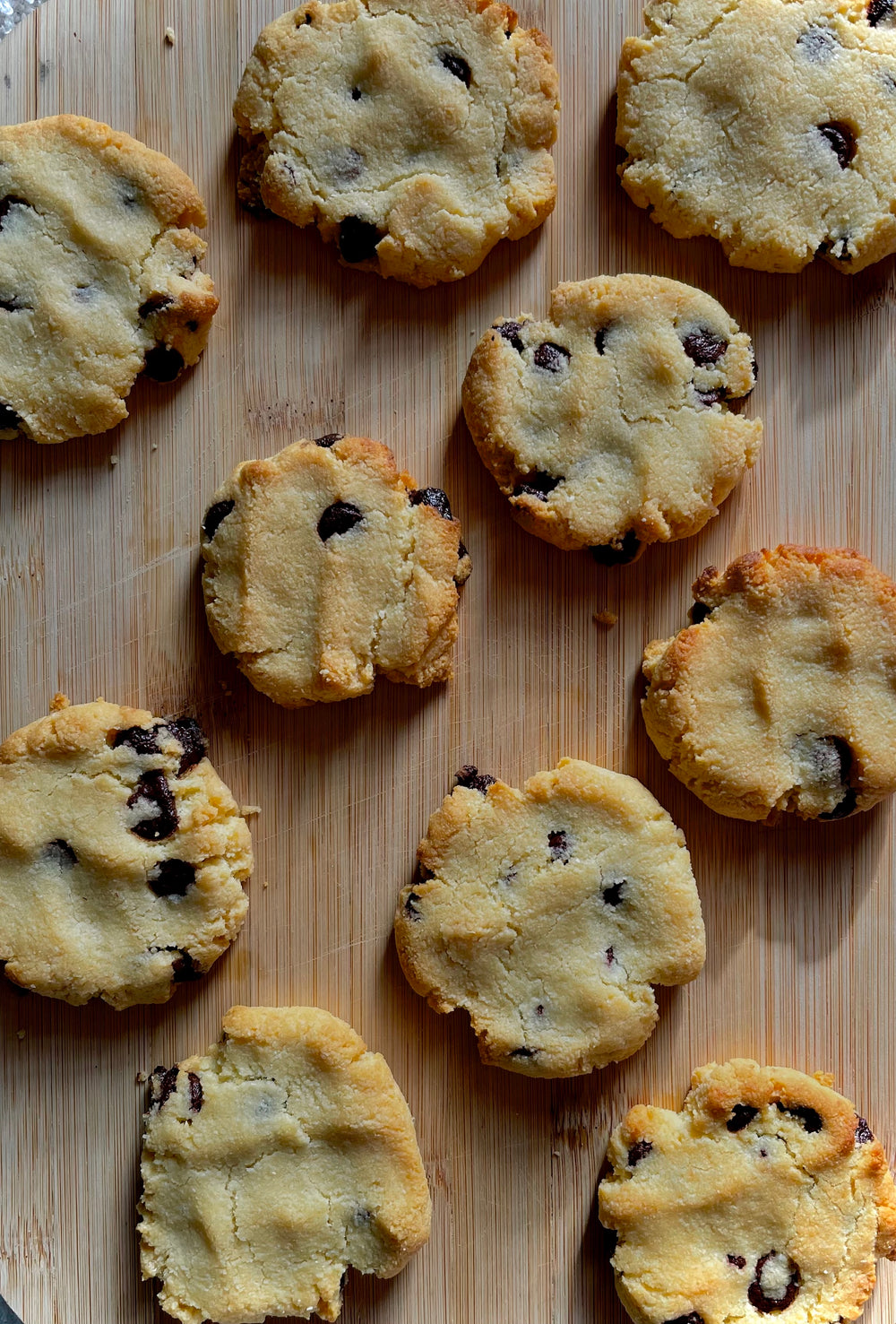 Keto Chocolate Chip Shortbread Cookies