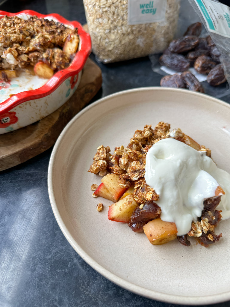 Apple & Date Crumble: A Healthier Twist on the Classic Apple Crumble