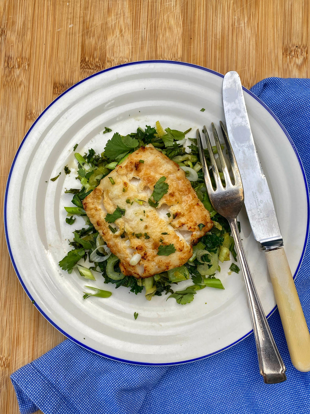 Sesame Crusted Seared Tuna With Greens